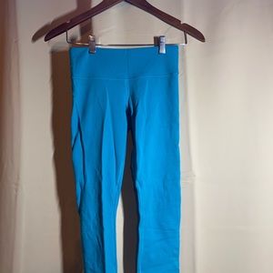 Lululemon blue wunder under crop leggings